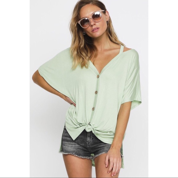 🌺🎉HP🎉5⭐️Oversized Hi-Low Top - Picture 3 of 7